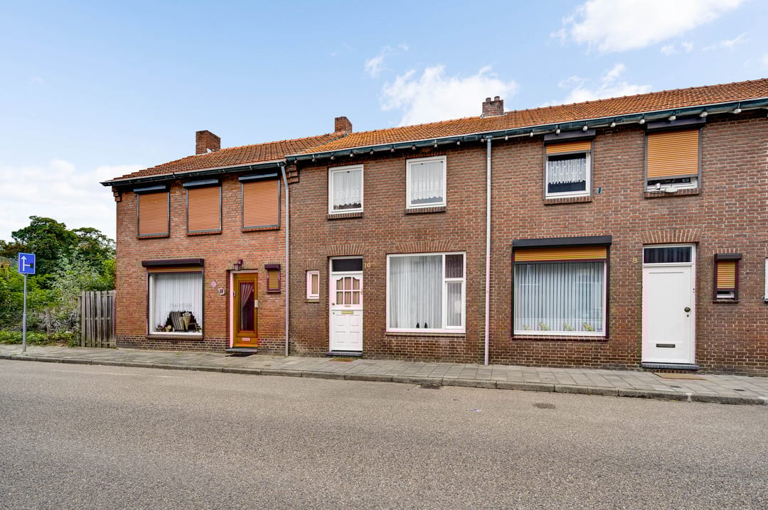 Photo 2 of Heidebaan 10