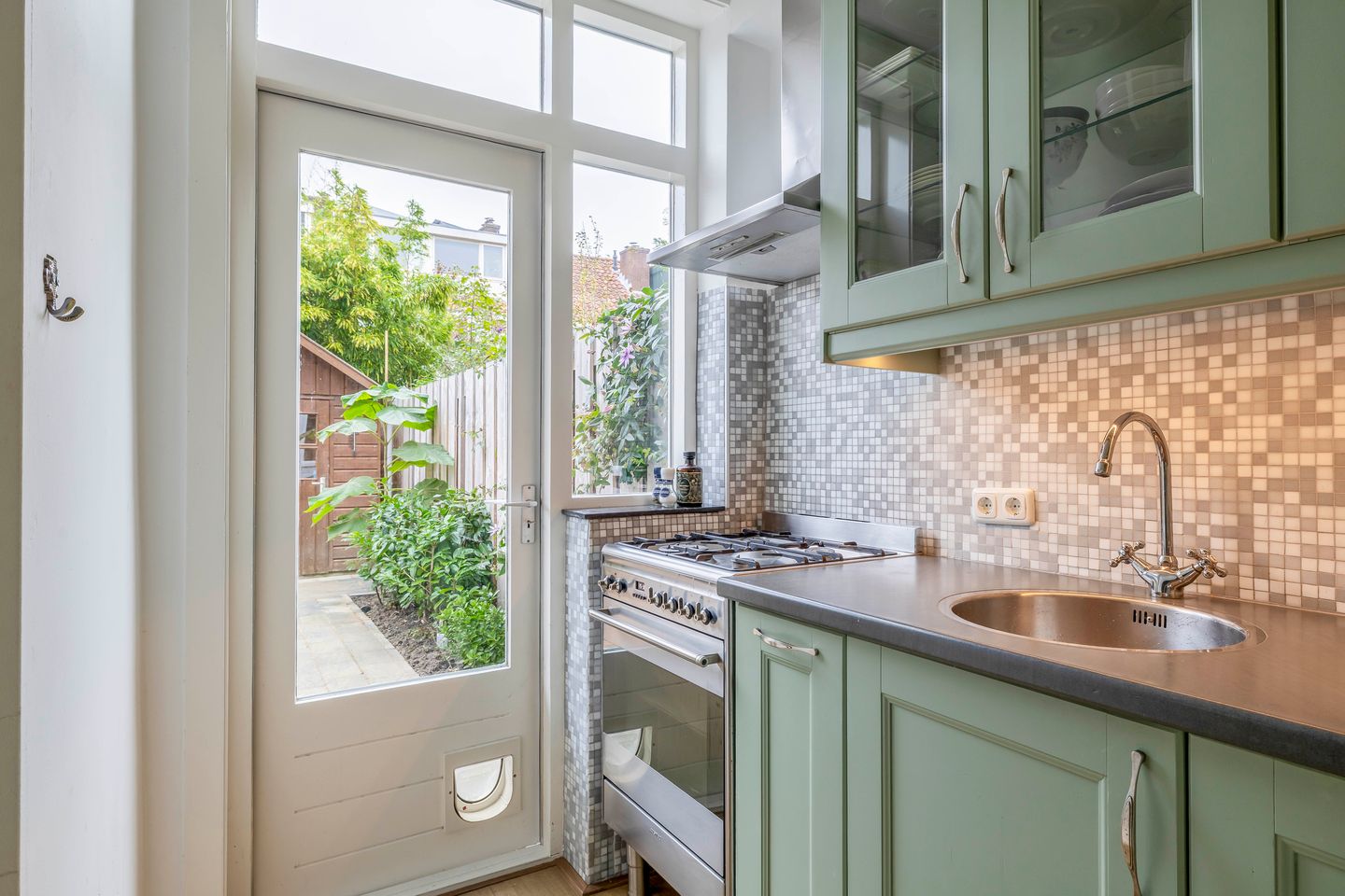 Photo 20 of Arnoldus Rotterdamstraat 15