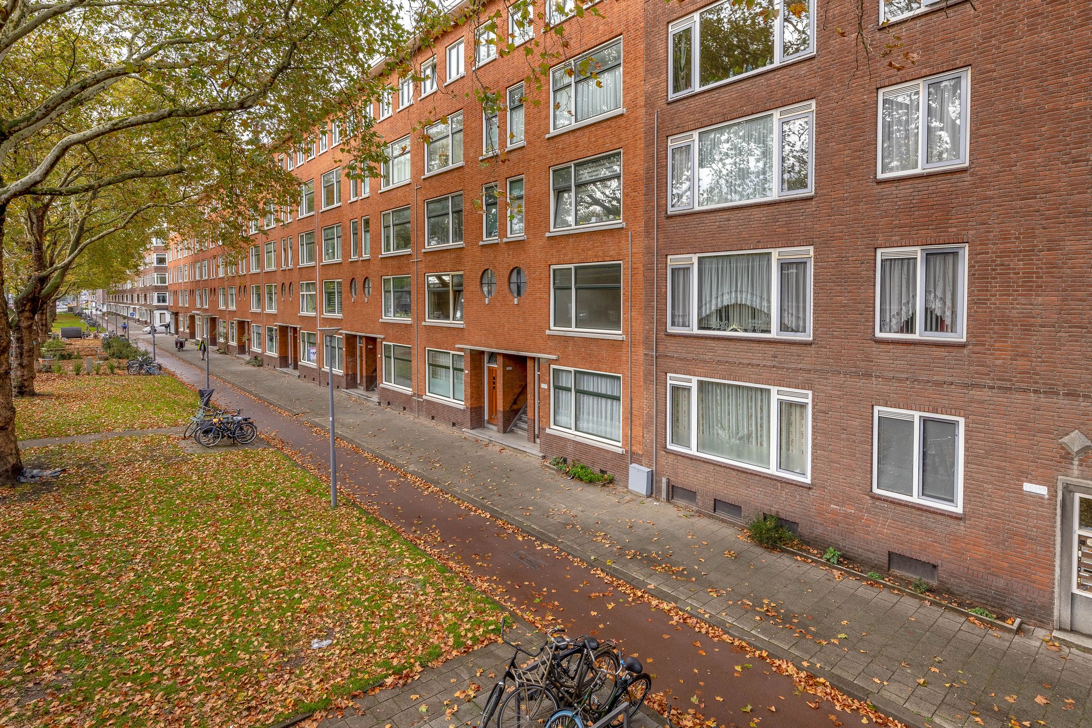 Foto 27 van Mijnsherenlaan 153-C