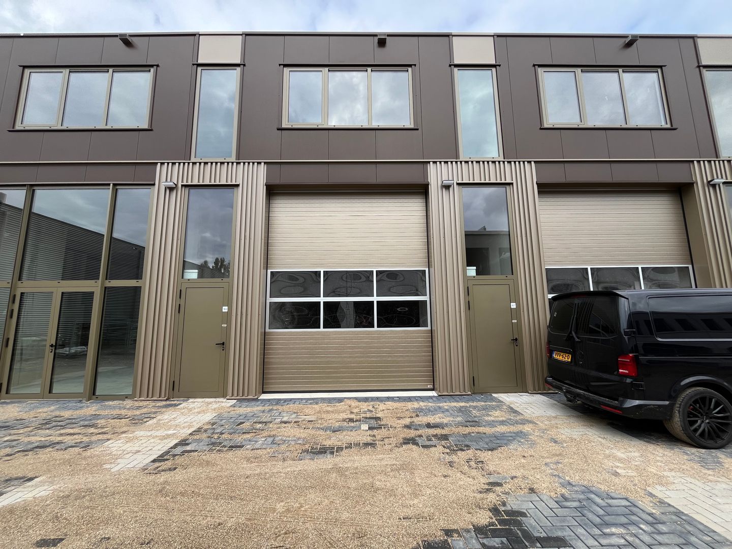 View photo 1 of Overvliet 167