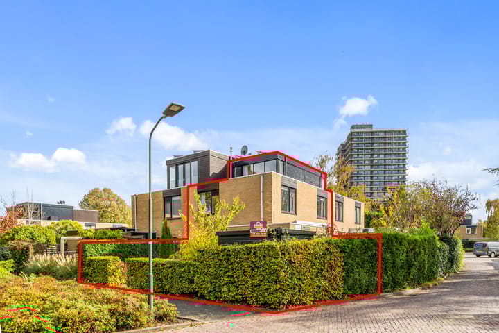 Photo 34 of Tulpentuin 90