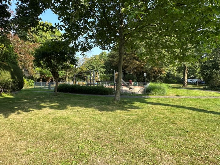 Photo 43 of Tulpentuin 90