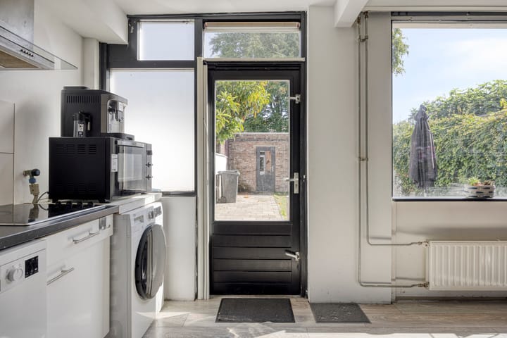 Foto 9 van Anemoonstraat 13