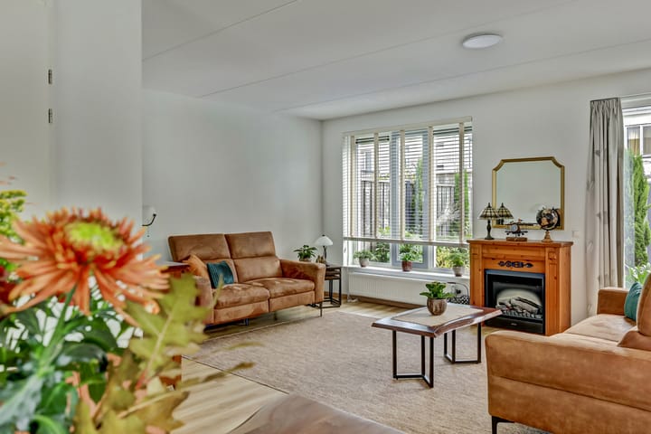 Photo 8 of De Stijl 2