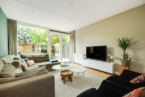 Johan Frisolaan 49 tertiary image