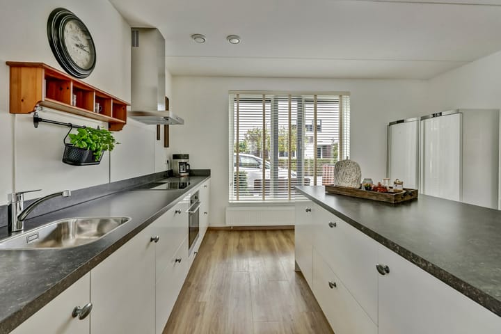 Photo 14 of De Stijl 2