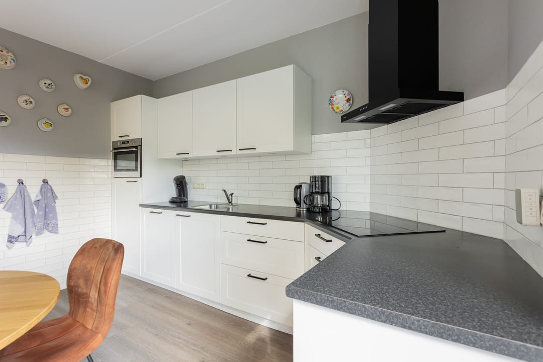 Photo 16 of Bremstraat 18