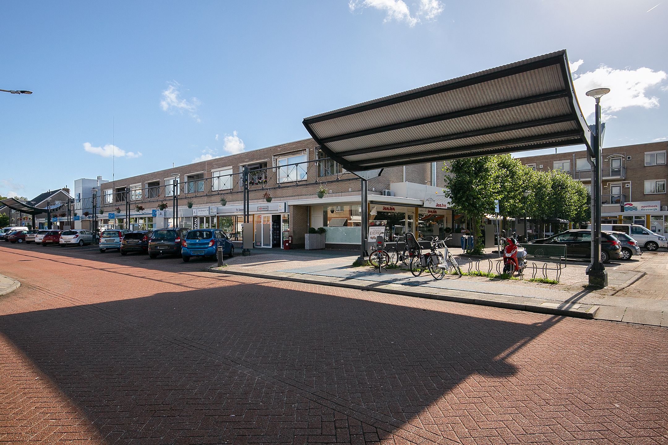 Photo 36 of Lorentzstraat 33