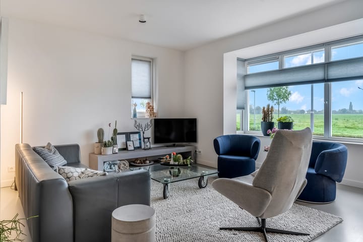 Foto 7 van Bruine Eikenpage 52