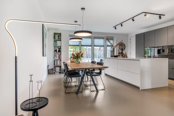 Foto 12 van Bruine Eikenpage 52