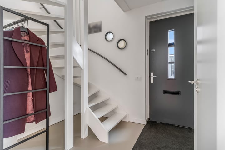 Foto 25 van Bruine Eikenpage 52