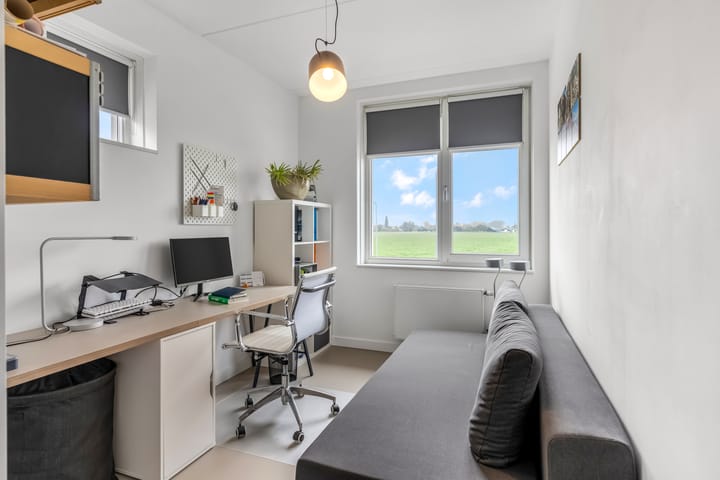 Foto 30 van Bruine Eikenpage 52