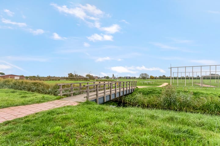 Foto 61 van Bruine Eikenpage 52