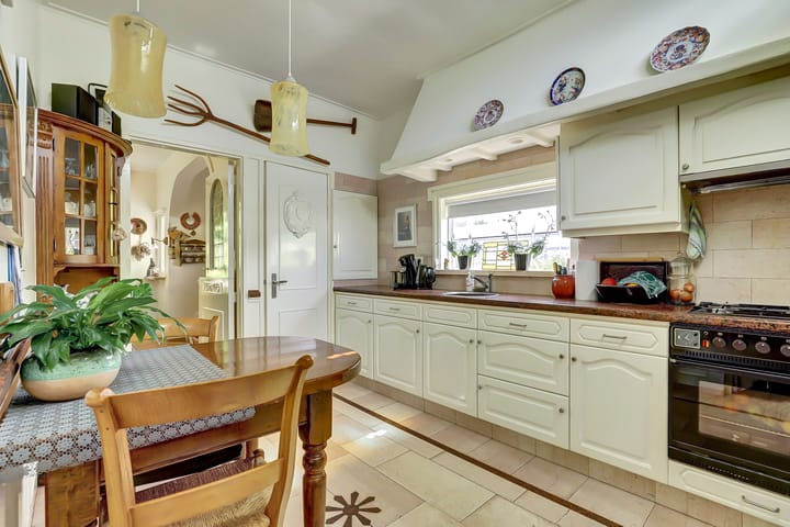 Photo 15 of Koningin Julianastraat 16