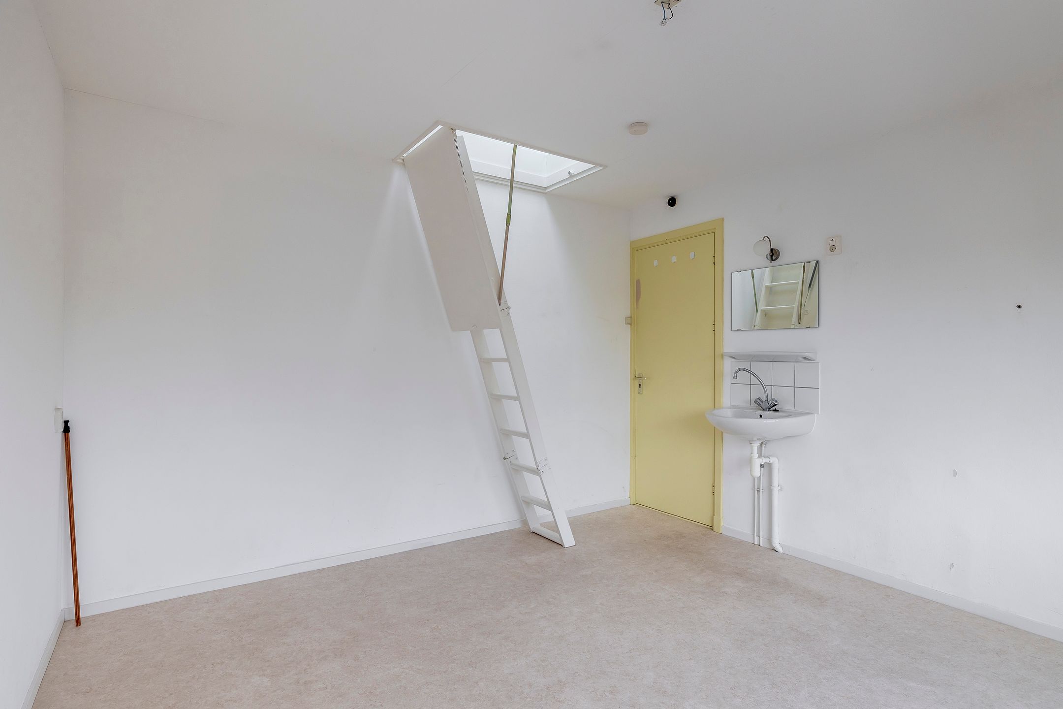 Photo 18 of Zuideindseweg 13