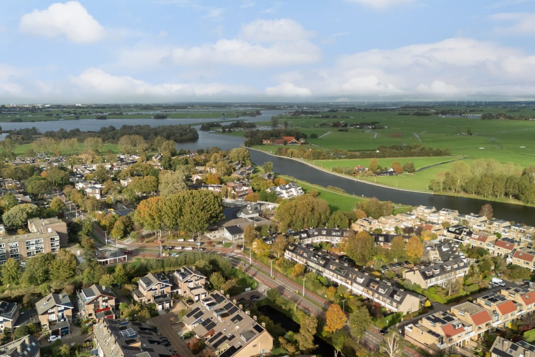 Foto 8 van Stokroos 28