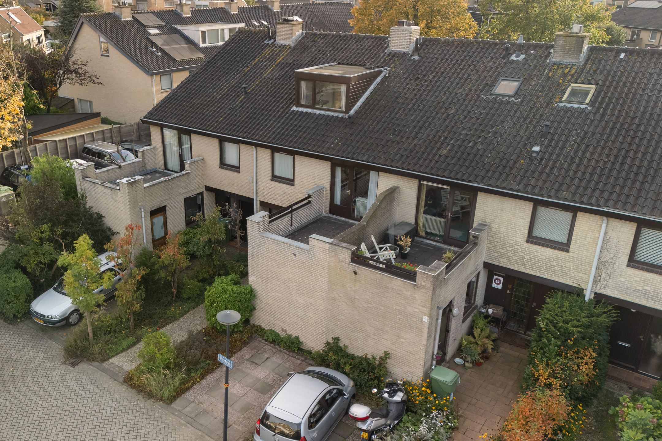 Foto 12 van Stokroos 28