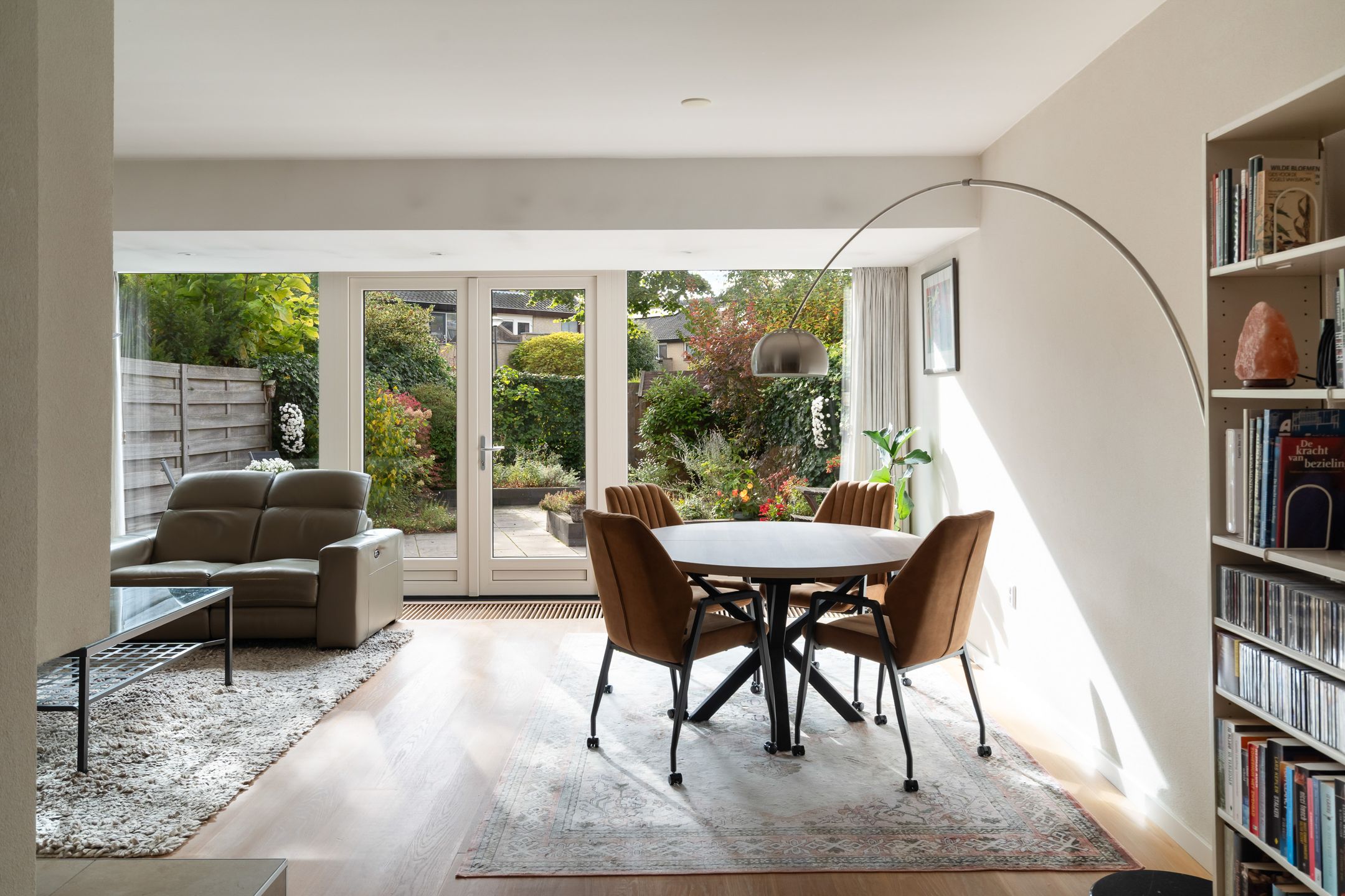 Foto 21 van Stokroos 28