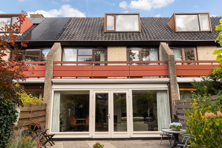 Foto 37 van Stokroos 28