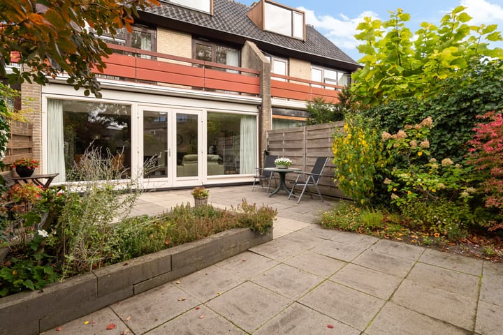 Foto 38 van Stokroos 28