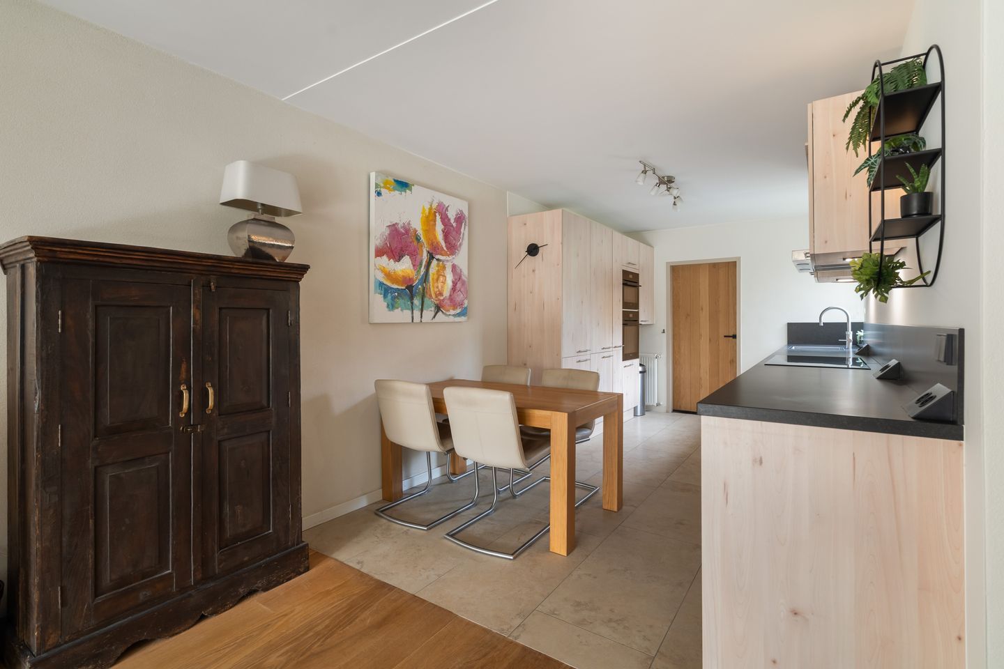 Foto 40 van Stokroos 28