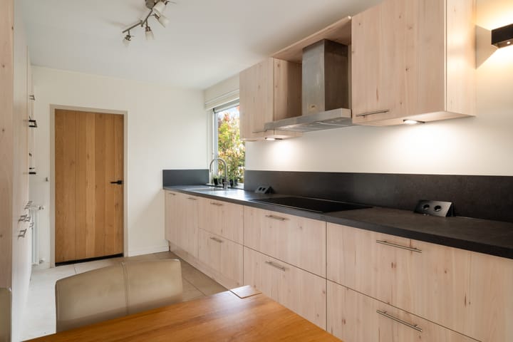 Foto 42 van Stokroos 28