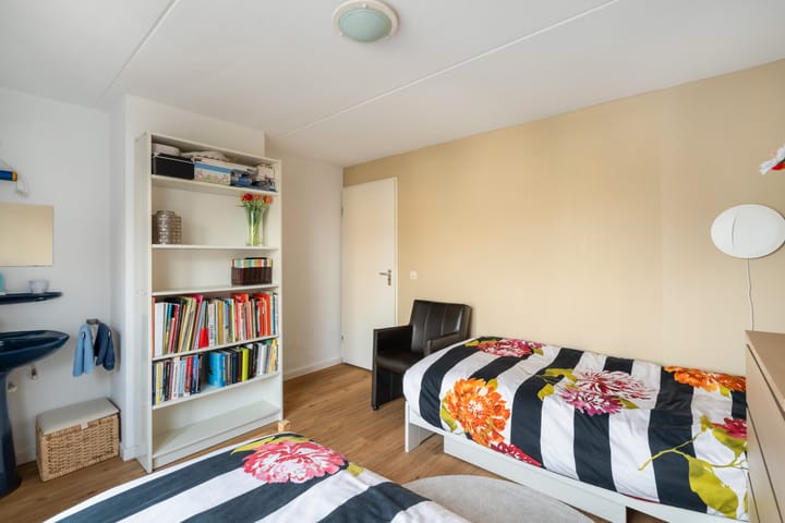 Foto 54 van Stokroos 28