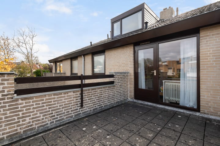 Foto 56 van Stokroos 28