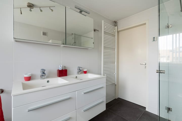 Foto 57 van Stokroos 28