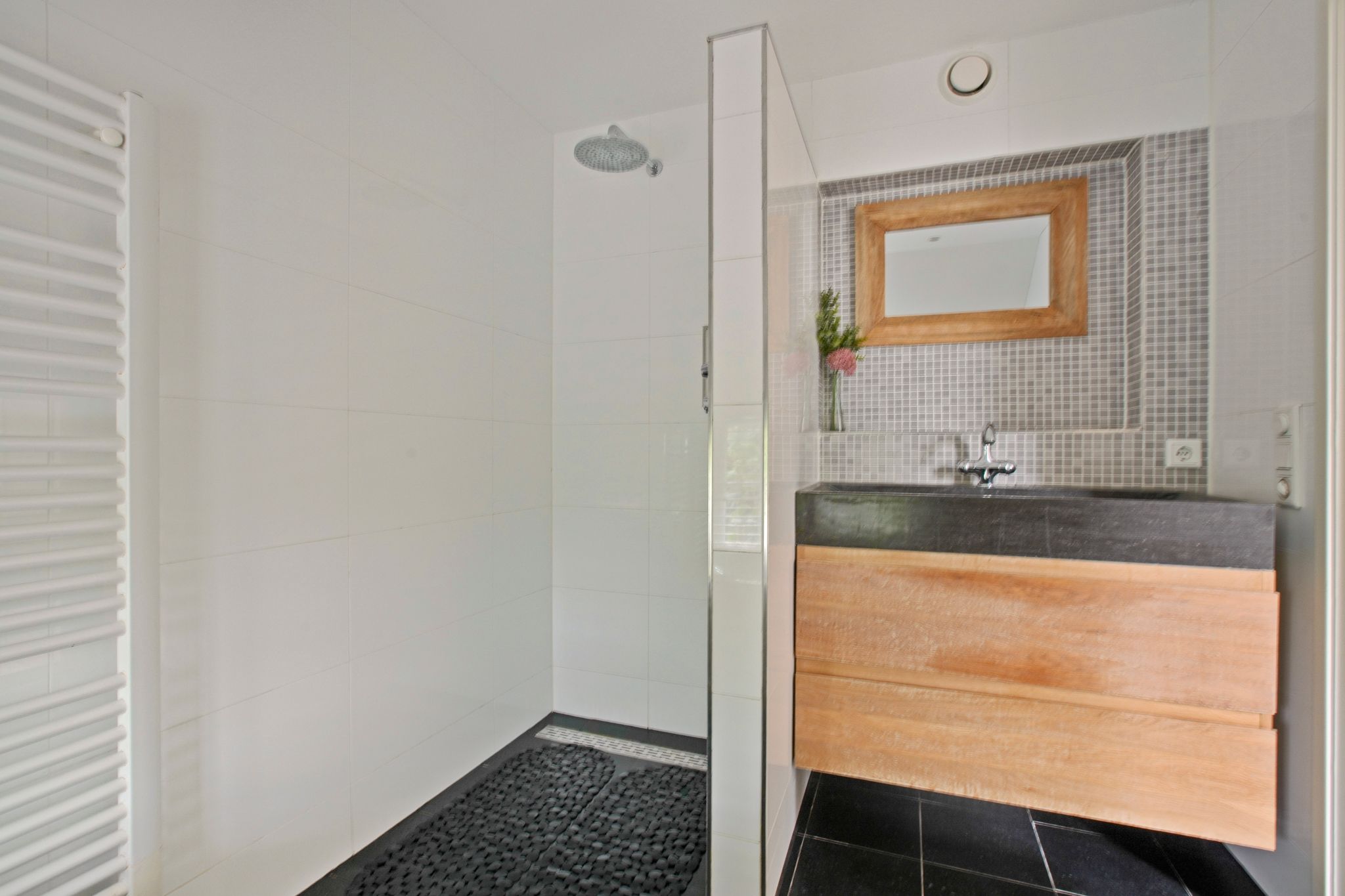 Foto 27 van Korte Langewijnseweg 10