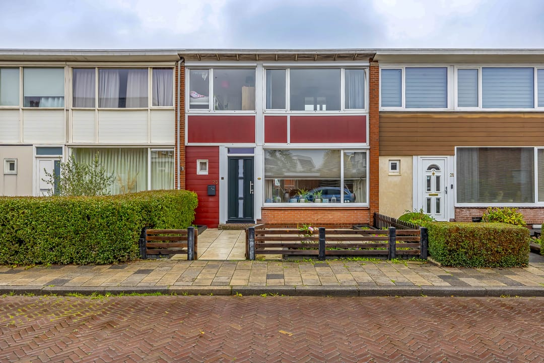 Photo 8 of Julianastraat 23