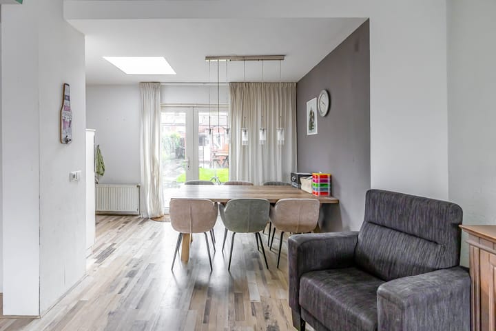 Foto 15 van Julianastraat 23