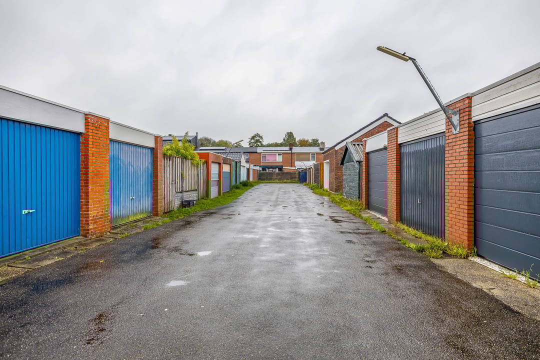 Photo 43 of Julianastraat 23