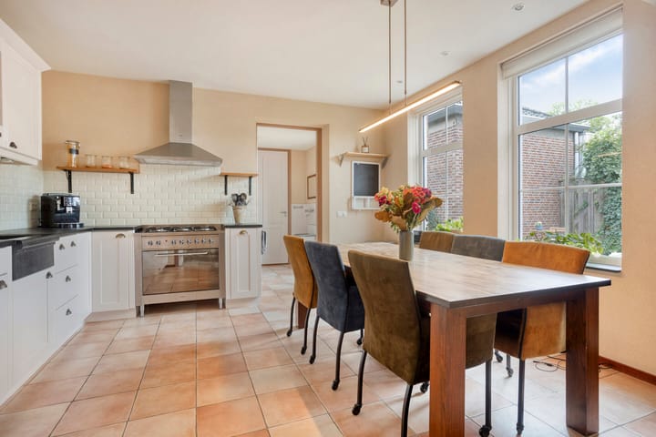 Foto 4 van Maasweg 47-A