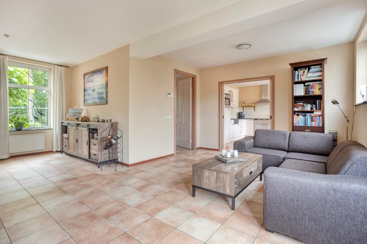 Foto 9 van Maasweg 47-A