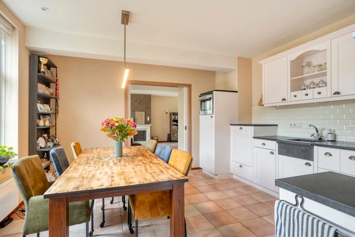 Foto 16 van Maasweg 47-A