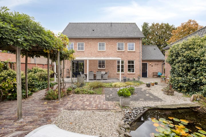 Foto 34 van Maasweg 47-A