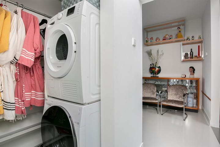 Foto 20 van Voltastraat 1-A