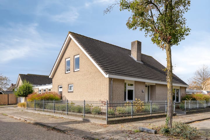 Foto 4 van Klaproosstraat 14