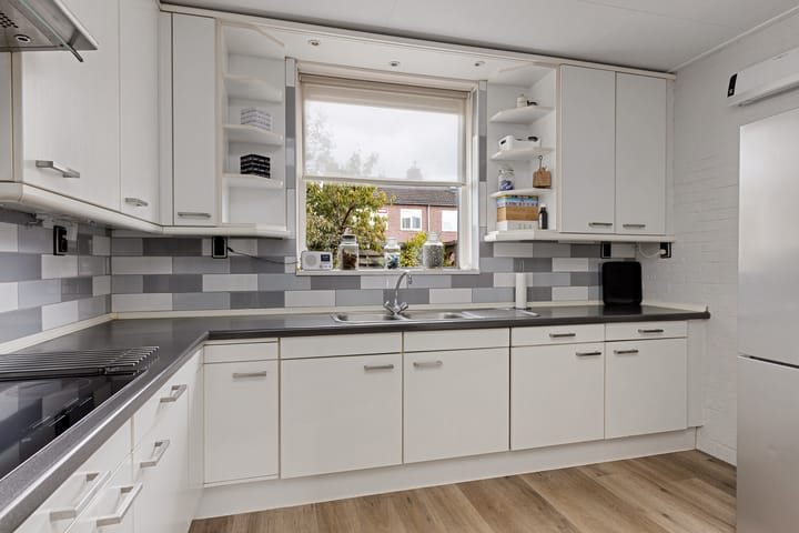 Foto 16 van Oldebertweg 131