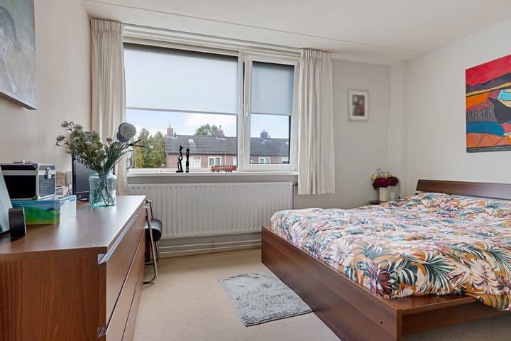 Foto 24 van Oldebertweg 131