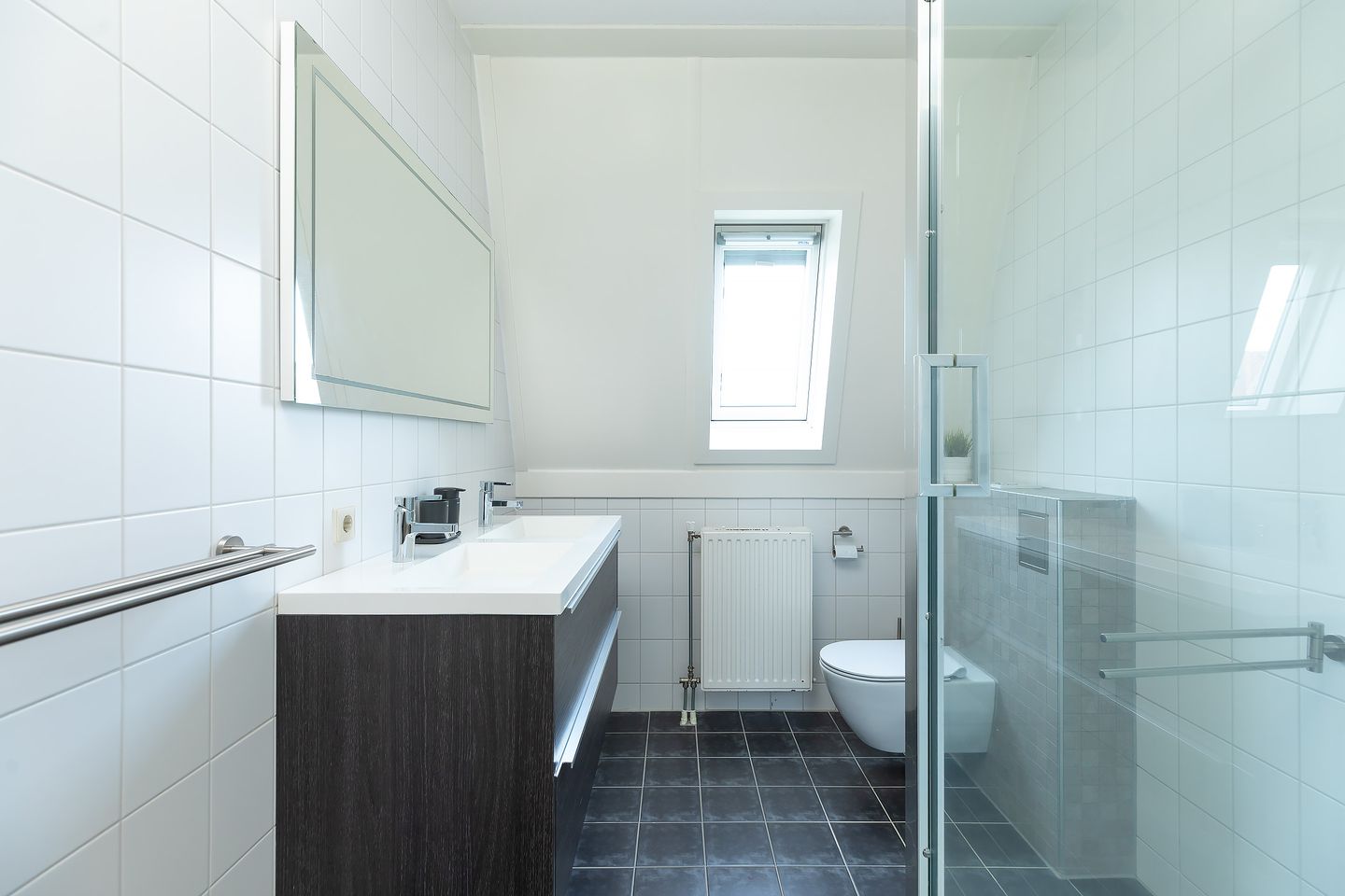 Foto 19 van Maria Beshof 32