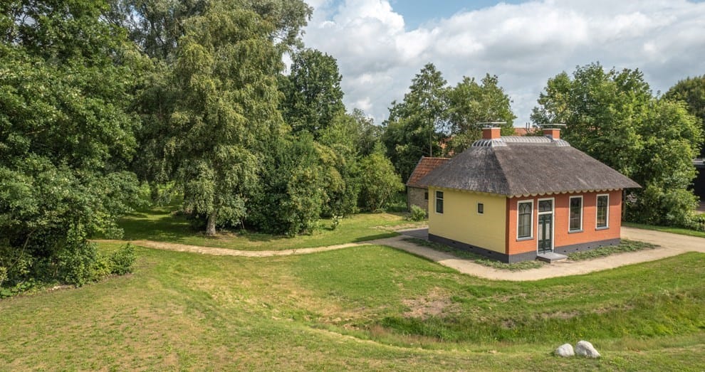 Foto 2 van Heideburen 99