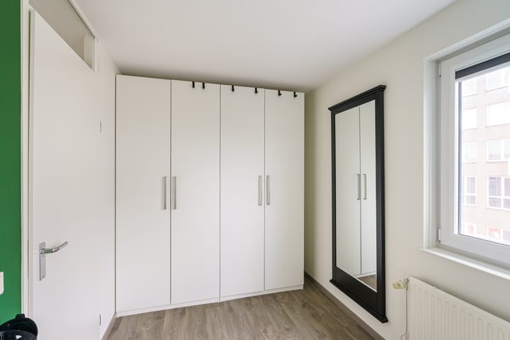 Foto 13 van Regenboog 52