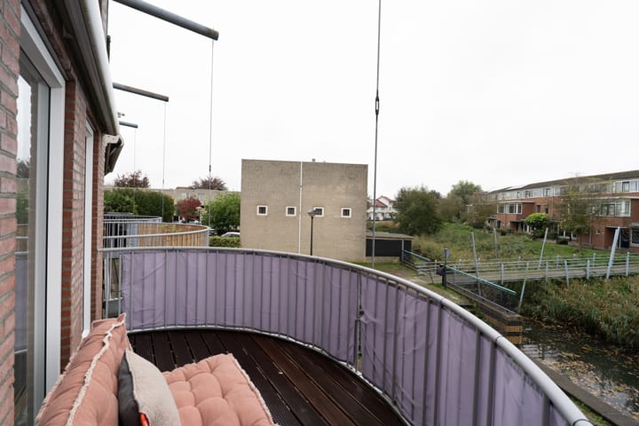 Foto 18 van Regenboog 52