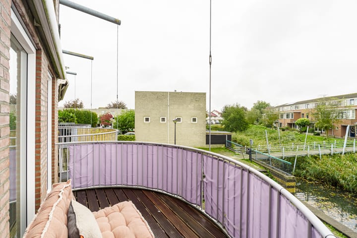 Foto 19 van Regenboog 52