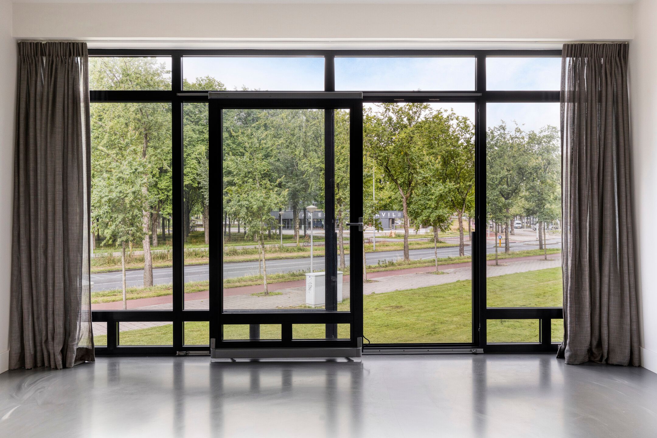 Foto 9 van Burgemeester Hogguerstraat 1223