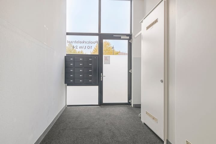 Foto 7 van Poolcirkelstraat 18