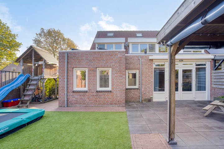 Foto 40 van Mergen 2