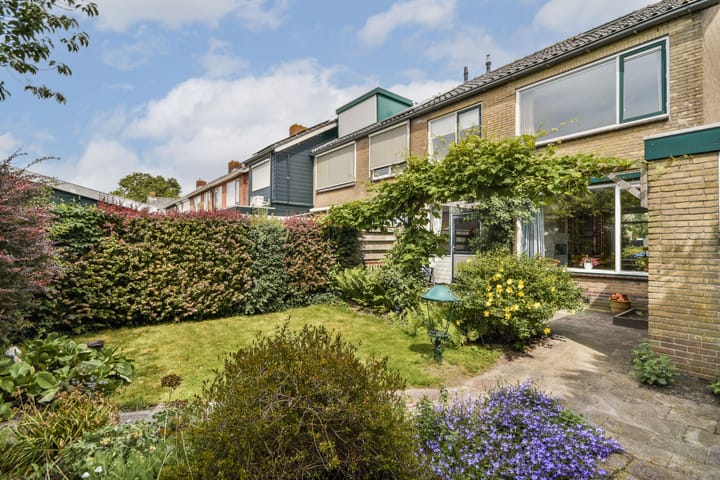 Foto 13 van Julianalaan 36